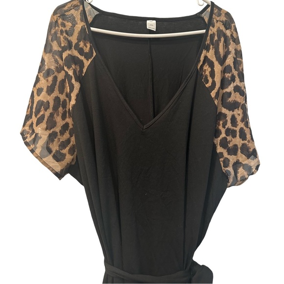 Black Dress with Leopard Print Sleeves 4X - Picture 2 of 7